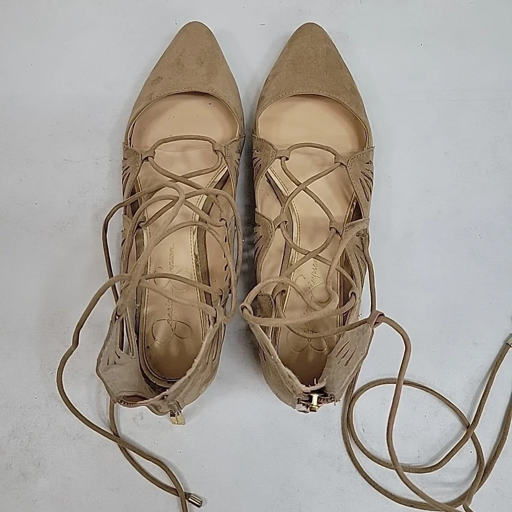 Jessican Simpson 9.5 M Flat Almond Toe Rear Zip Lace Up Non Slip Preppy Trendy